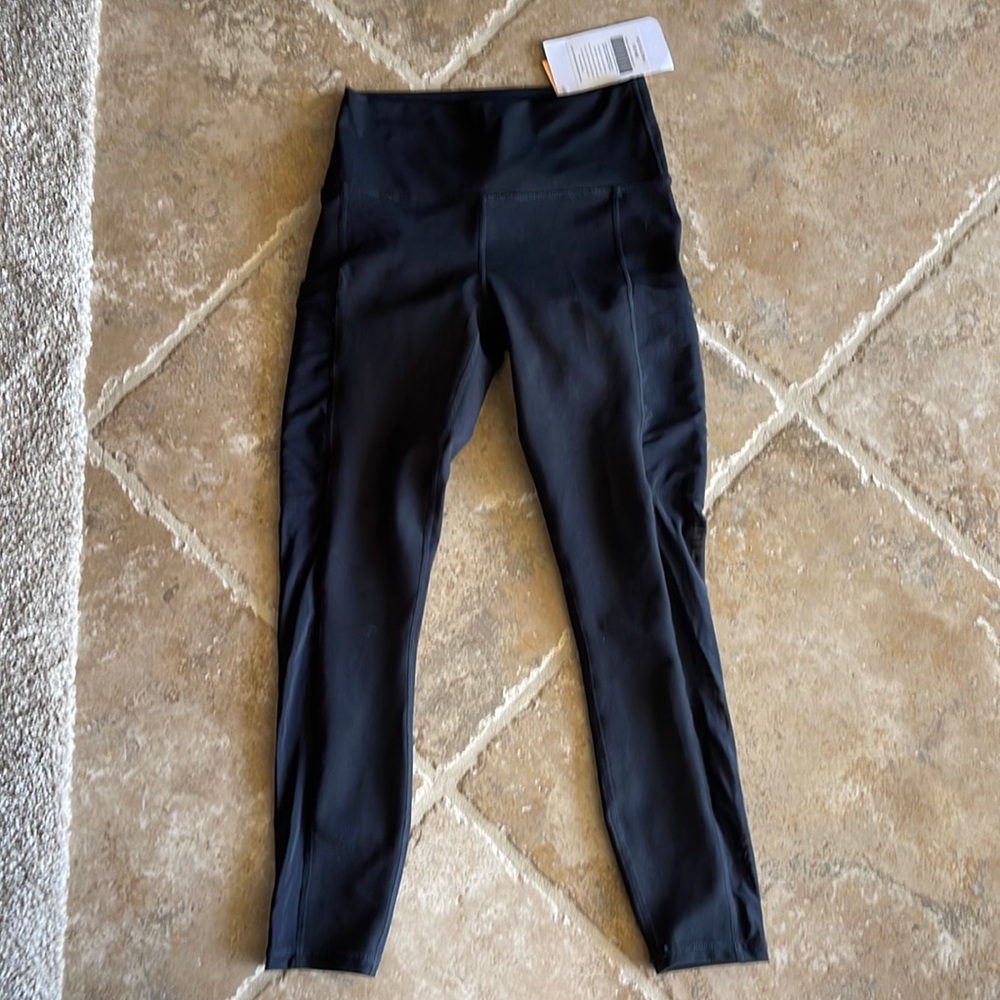 Fabletics high waisted mesh powerhold Capri